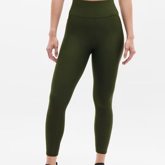 ATHLETA - Pacesetter Ultra High Rise 7/8 Legging XL - Color is CLAY - NWT - Picture 6 of 9